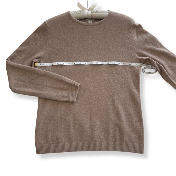 🤎 L.L. Bean Women's Classic 100% Cashmere Crewneck Sweater Beige | Size M - Picture 5 of 9
